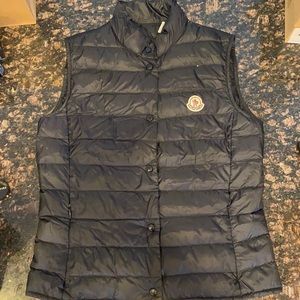 Moncler woman’s thin vest